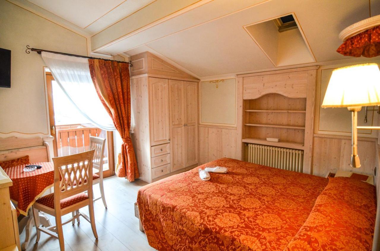 Hotel Cristallo 3*